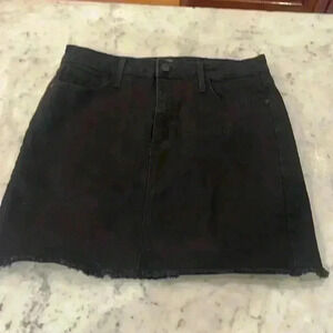 Cute frayed hem black mini skirt size large